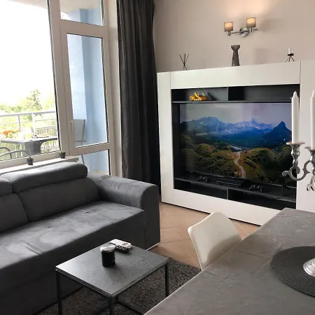 Celebrity Exclusive Cacao * סאני ביץ'